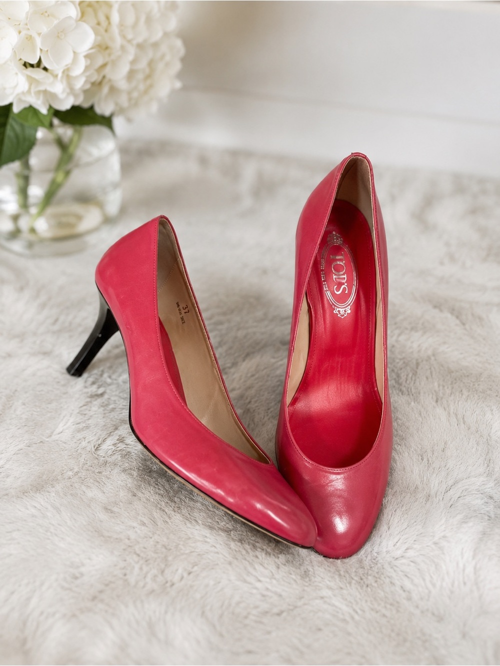 Tod’s Leather Almond Toe Pumps Raspberry Coral Pink Heels Size 40 US 9.5